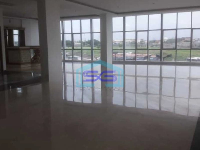 Dijual Kantor Luas Bangunan  1560 m² Lokasi Tangerang