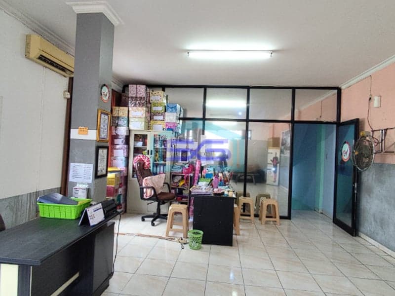 Disewakan Ruko 4 Lantai Jalan Letkol Iskandar Palembang Cocok Buat Usaha! LB 300m2