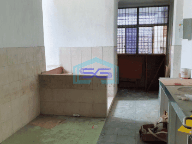 Disewakan Ruko Jalan Radio Dalam 3 Lantai Kawasan Strategis Luas tanah 150 m2
