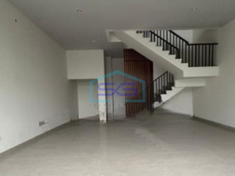 Dijual Ruko Luas Bangunan 360 m² Lokasi Bebas Banjir Siap Huni di Tangerang