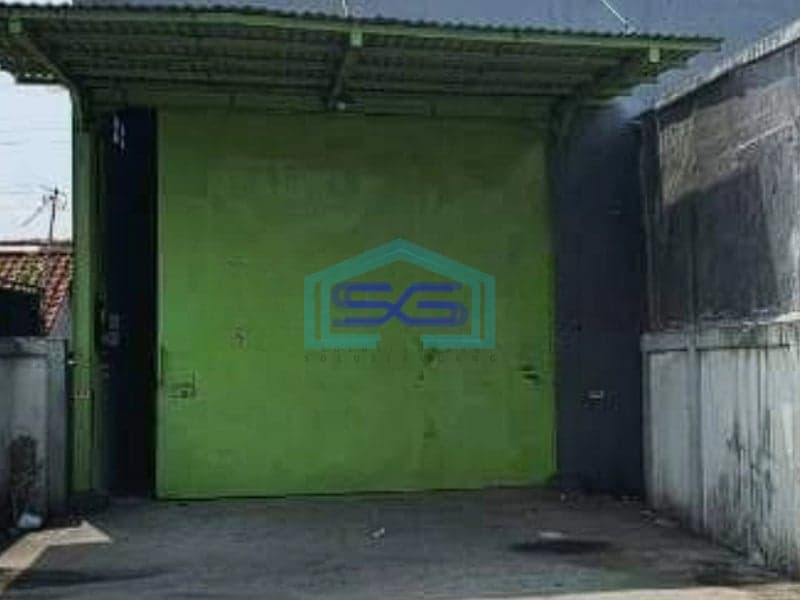 Dijual Gudang Siap Pakai Strategis Pinggir Jalan di Sentul Bogor LT 900m2