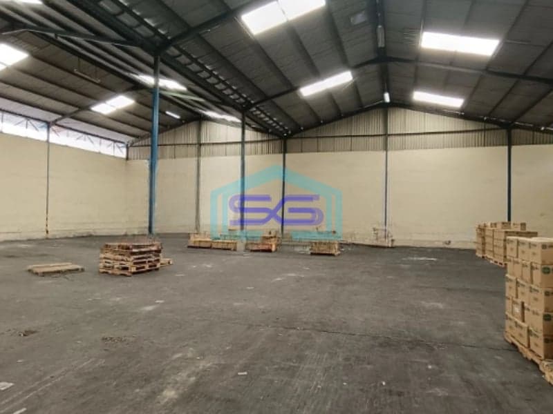 Disewakan Gudang Akses Container 40 Feet Luas Tanah 2500 m² di Jakarta Timur