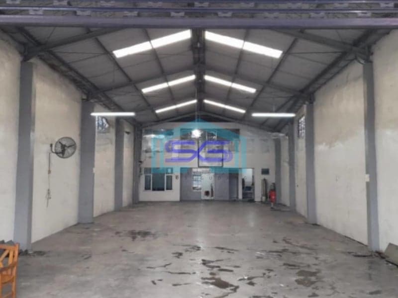 Disewakan Gudang / Ex Showroom Nol Jalan Propinsi Sidoarjo Jawa Timur LB 300m2