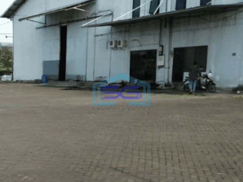 Disewakan Gudang Luas Bangunan 2000 m² di Margomulyo Surabaya