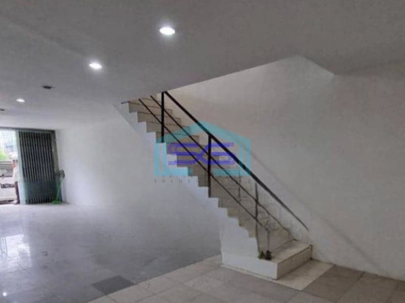 Dijual Ruko di Gajah Mada Jakarta Pusat Luas Bangunan 297 m²