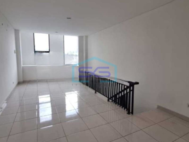 Disewakan Ruko Lokasi Strategis Luas Bangunan  162 m² di BSD Tangerang
