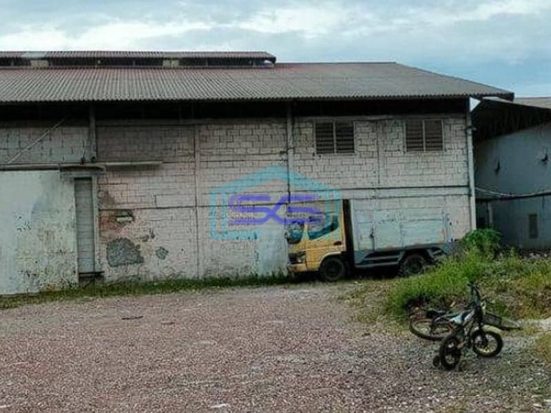 Disewakan gudang Jurumudi Dalam Satu Area Dan Satu Gerbang Utama Kalideres Jakarta Barat Ada 4 Gudang Luas 2100m2