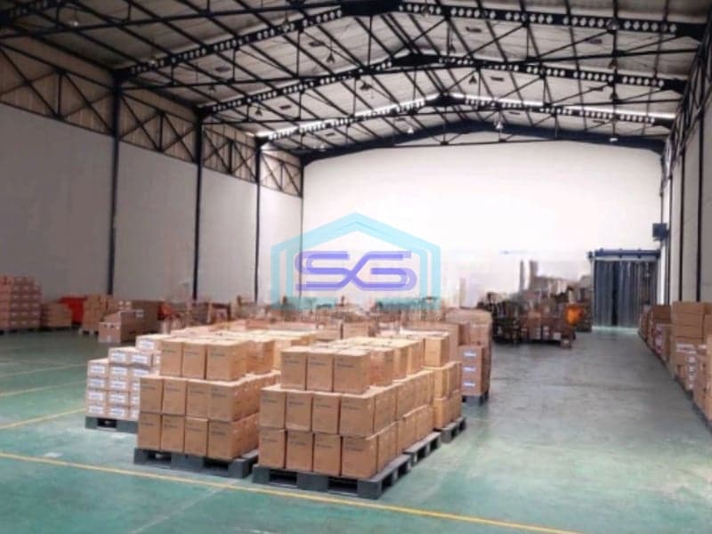 Dijual Gudang Ada Loading Dock Luas Bangunan  7000 m² di Surabaya