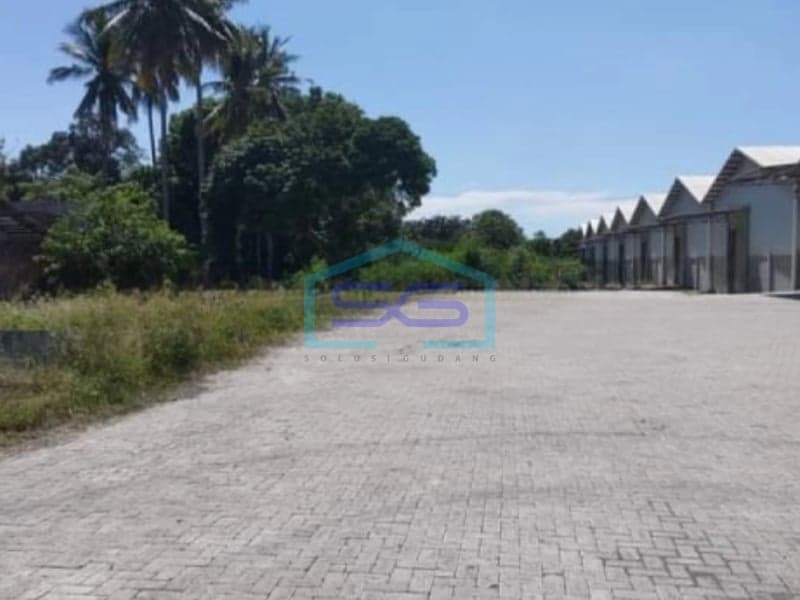 Disewakan Gudang Pinggir Jalan di Bitung Tengah, Sulawesi Utara LB 1000 m²