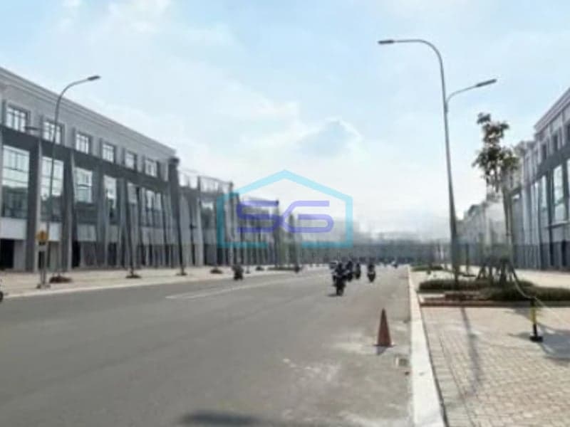 雅加达北区Sedayu City Kelapa Gading 商铺出售，建筑面积324平方米