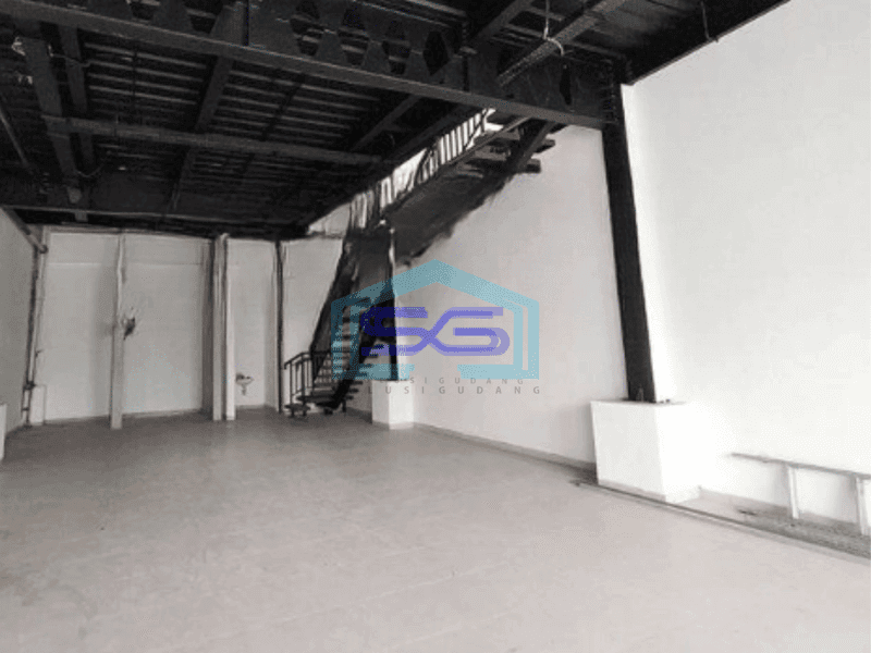 Disewakan Ruko Luas Bangunan  576 m² di Serpong Tangerang Selatan