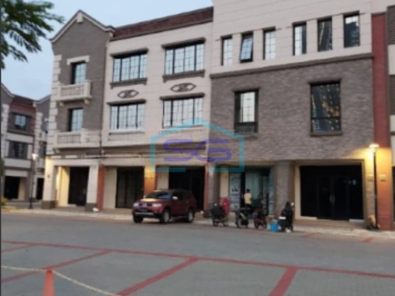 出售：PIK 2 大阪唐格朗商铺，雅加达北部，建筑面积220平方米
