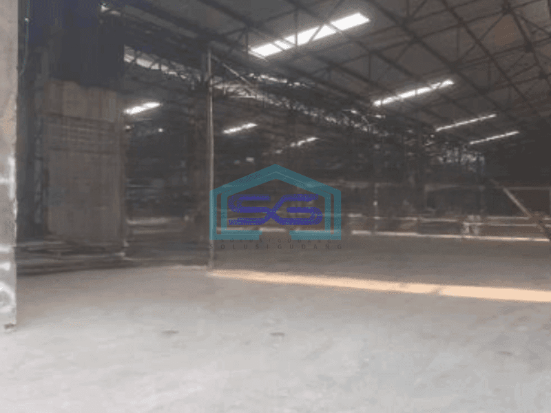 Disewakan Gudang Akses Container 40 Feet di Cakung Jakarta Timur Luas Tanah  2300 m²