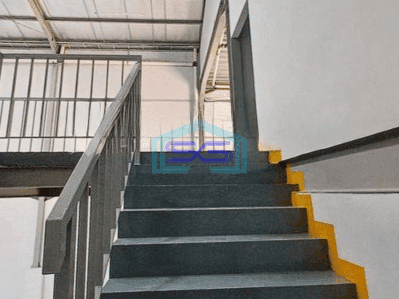 Dsewakan gudang + kantor 687m2 di Kalideres
