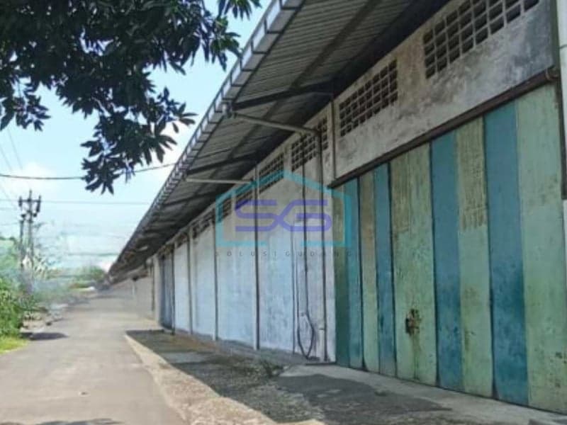 Disewakan Gudang Bebas Banjir Luas Bangunan 705 m² Lokasi di Surakarta