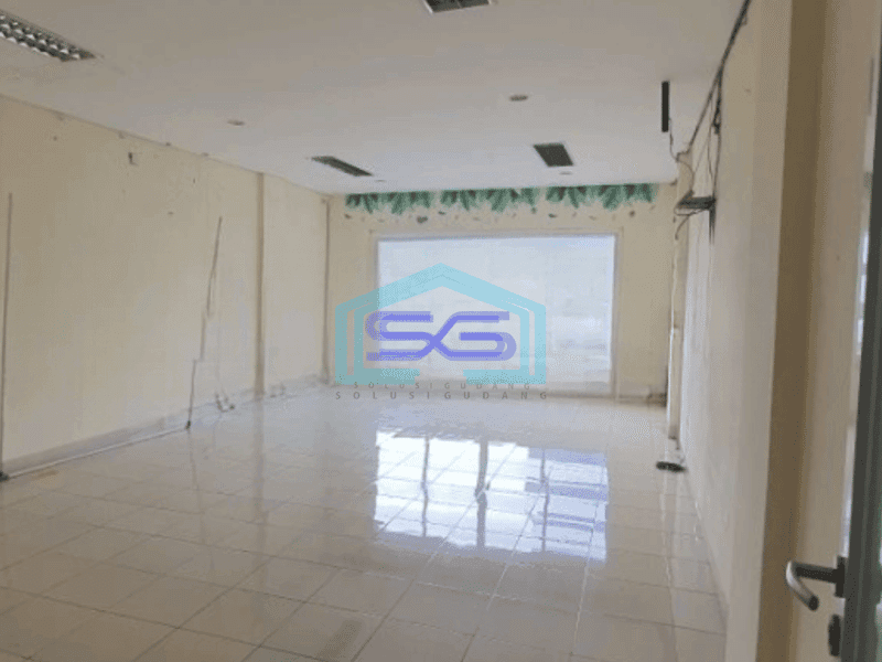 Disewakan Ruko di Jalan Raya Pluit Jakarta Utara Luas Tanah  165 m²