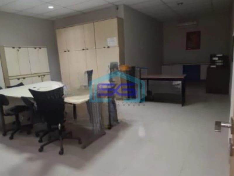 Dijual Gedung Ruang Usaha Ex Showroom Mobil Di Depok LT 1354m2