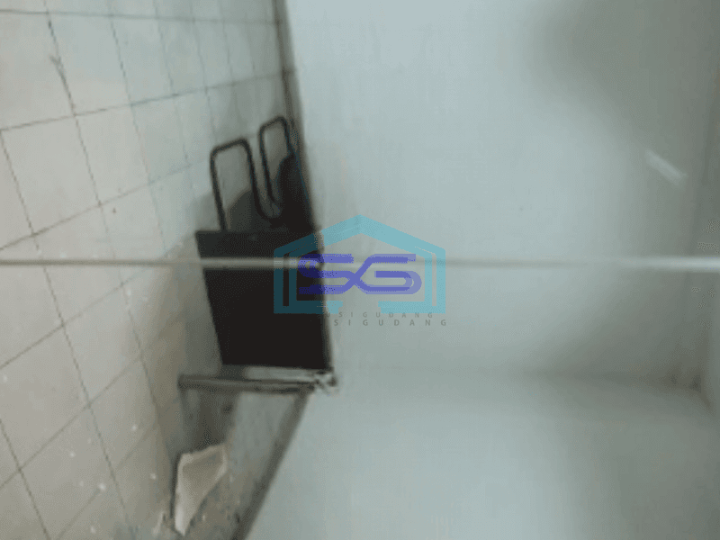 Dijual Ruko Gandeng di Jalan Utama Pluit Jakarta Utara Luas Bangunan  360 m²