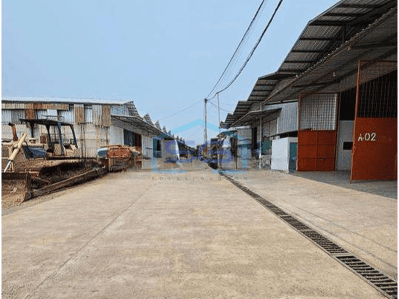 Disewakan gudang bagus dan baru di Kamal Lama