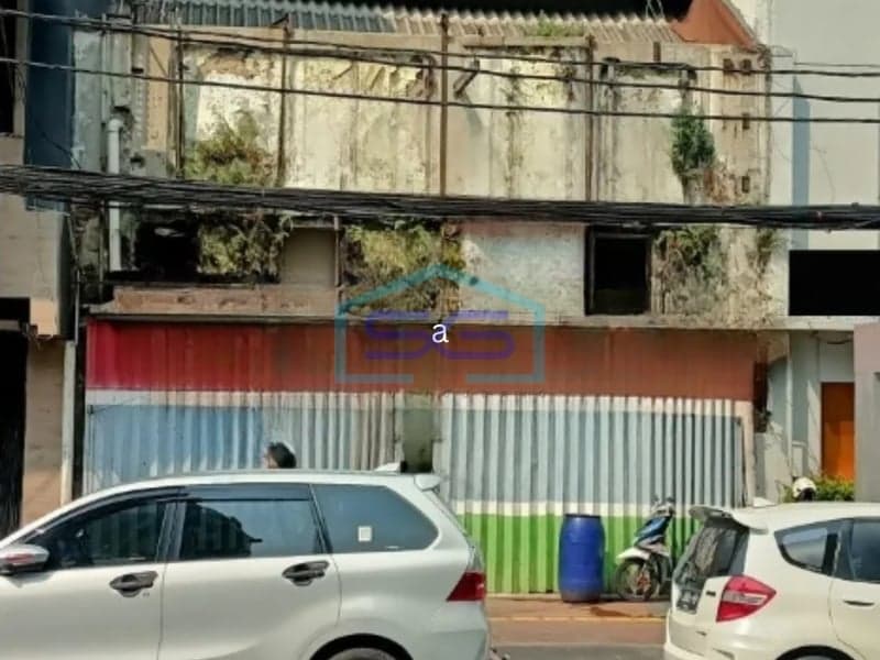 Shop House with Land for Rent on Pecenongan Street, Central Jakarta BUA 200 sqm