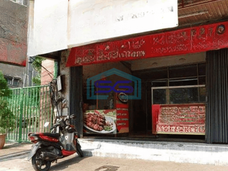 Dijual Cepat Lokasi Strategis Pinggir Jalan Raya Ruko 4 Lantai!! di Jakarta Pusat