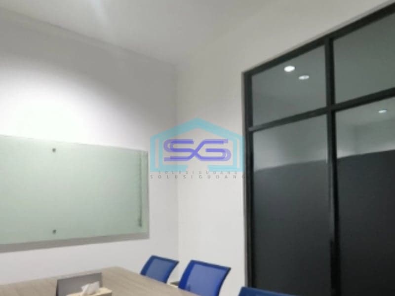 Dijual Gudang Luas Bangunan 500 m² Lokasi Bebas Banjir di Setu Bekasi