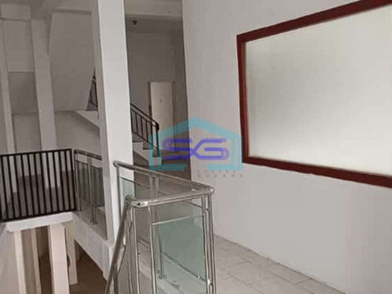 Disewakan Ruko Lantai, Lokasi di Jl. Kol. Atmo Pusat Kota Palembang LB 200m2