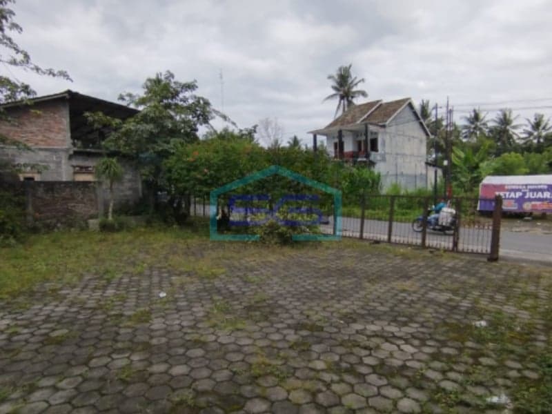 Disewakan Gudang Akses Tronton Dekat Jl Magelang, Tempel LT 743 m2