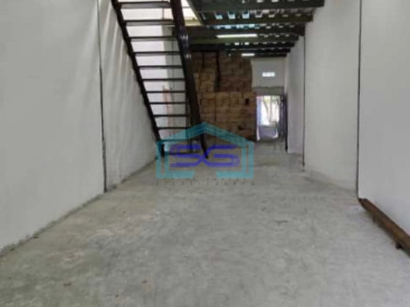 Dijual Gudang Bangunan  Baru Luas Tanah  200 m² Lokasi Teluk Naga Tangerang