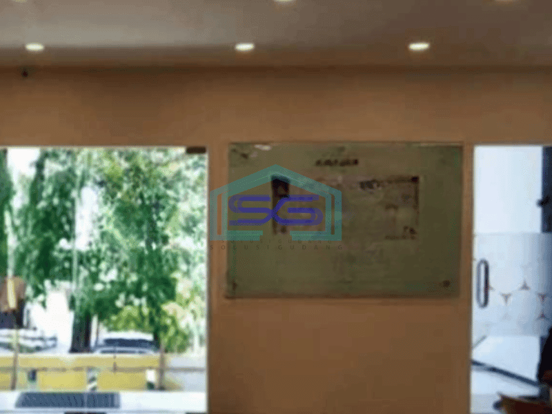 Dijual Ruko Luas Bangunan 1639 m² Lokasi Strategis di Ngagel Surabaya