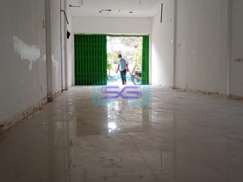 Disewakan 1 unit Ruko Jln Basuki Rahmat Palembang Luas Bangunan 204m2
