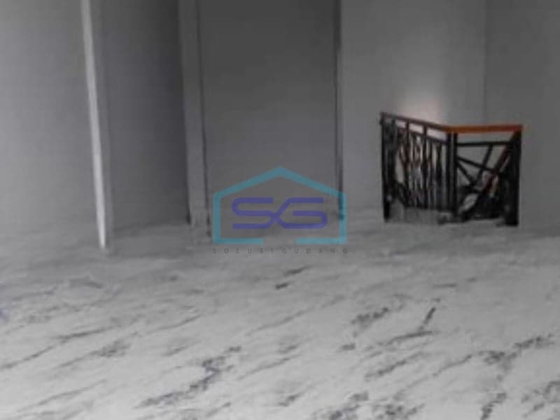 Disewakan Ruko Luas Bangunan 110 m² Bebas Banjir di Surakarta