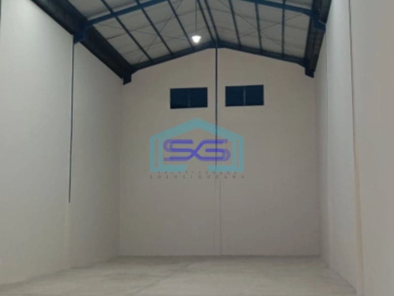 Disewakan Gudang Baru Luas Tanah 300 m² Lokasi Tangerang