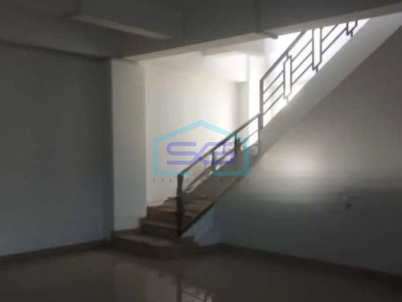 Disewakan Kantor Luas Tanah 375 m² Lokasi di Bekasi Jawa Barat