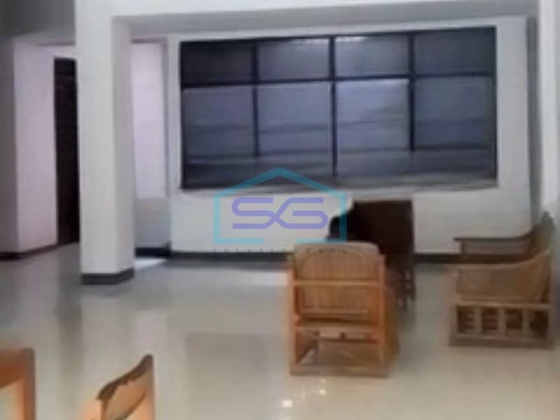 For Sale: Commercial Shop House, Land Area 204 m², Located in Surabaya City