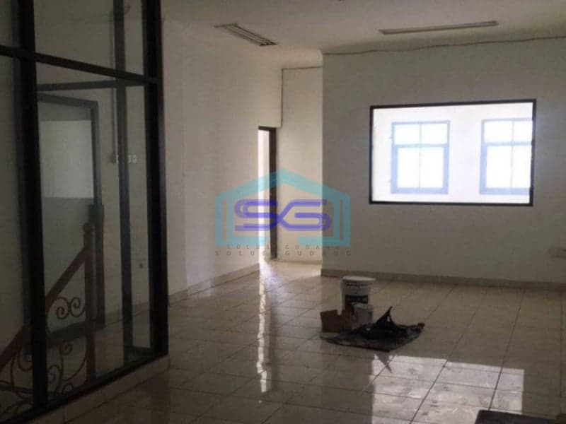 Dijual Ruko di Jl Lapangan Bola Kebon Jeruk Jakarta Barat