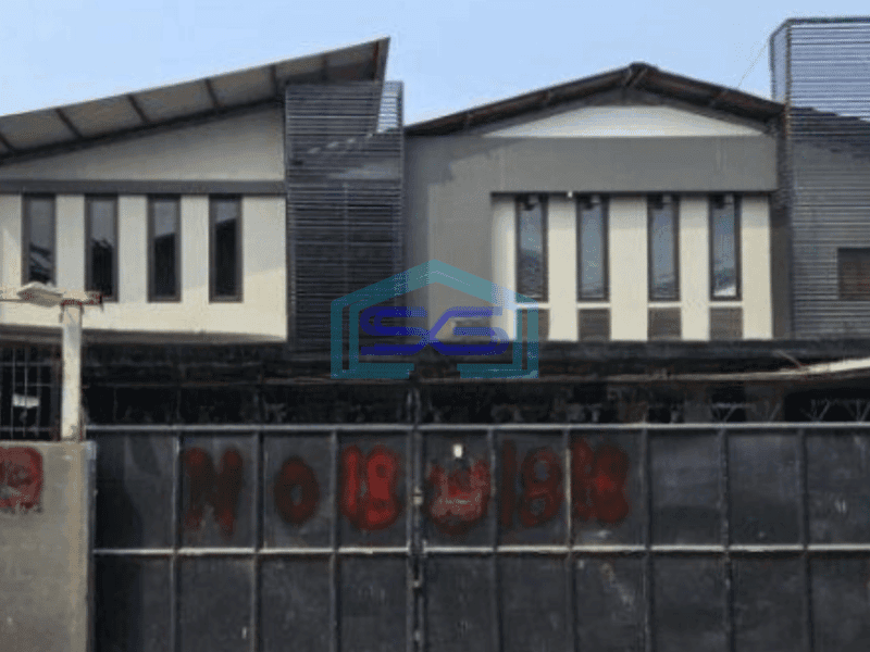 Dijual Gudang Luas Bangunan 985 m² Lokasi Strategis di Benda Tangerang