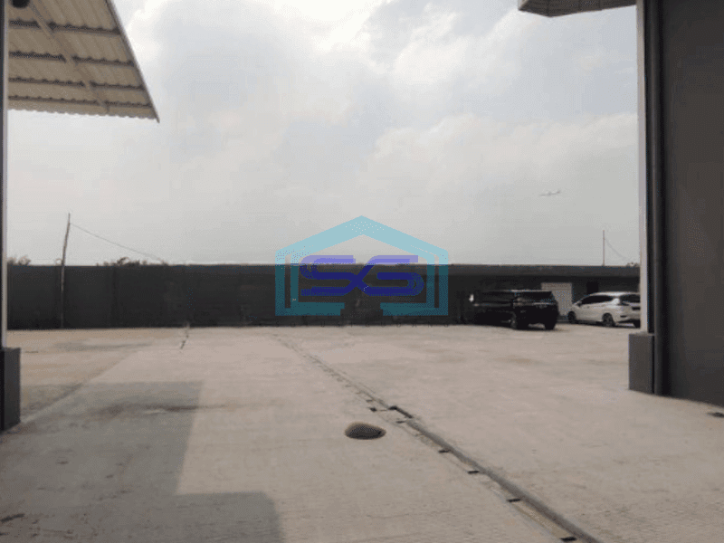 Disewakan Gudang Tersedia Loading Dock Luas Tanah 8000 m² di Sepatan Tangerang