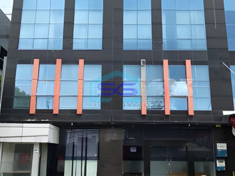 Dijual Ruko Gandeng di Jalan Besar Jakarta Barat Luas Bangunan 702m2