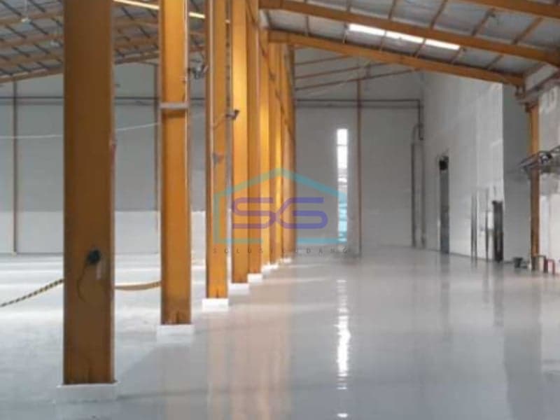 Warehouse for Sale Large Building Area 17000 sqm Located in Depok West Java