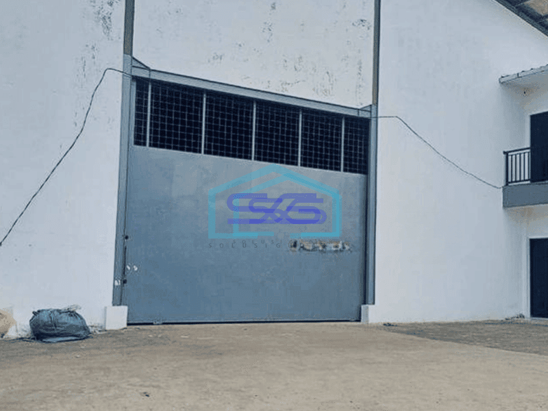 Disewakan gudang bagus 1000m2 muat container 20 feet di Cipondoh