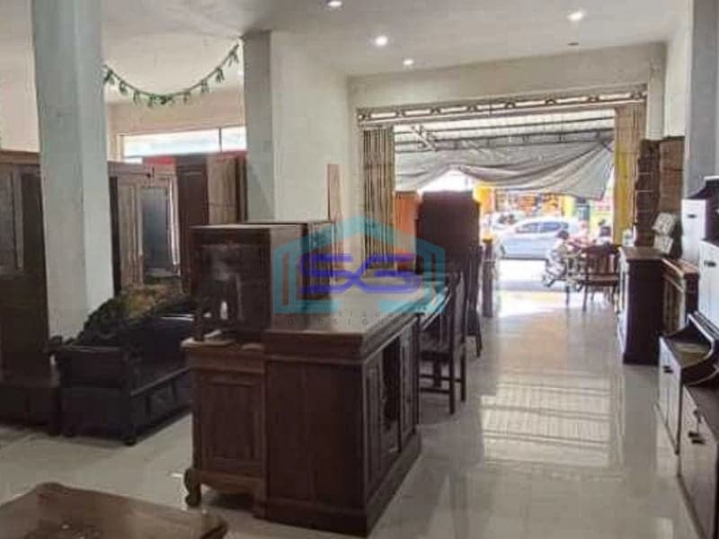 Disewakan Ruko Gandeng Parkir Luas Jalan Utama Densel Bali Denpasar LB 304m2