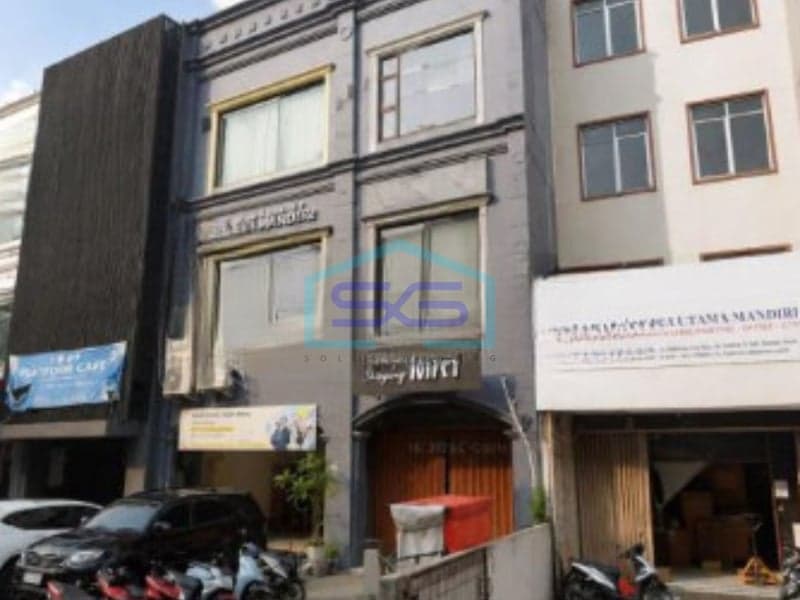 Disewakan Ruko Dekat Stasiun MRT di Fatmawati, Jakarta Selatan LB 415 m²