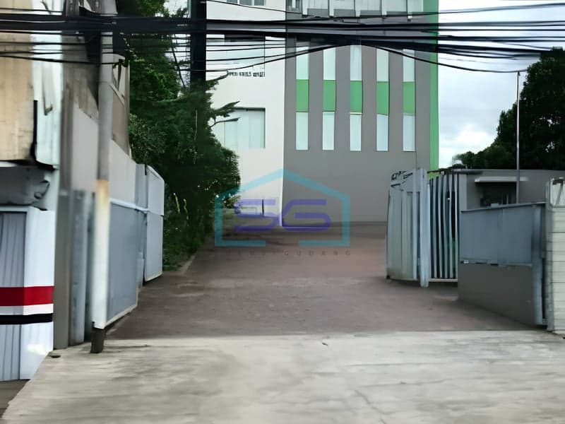 Disewakan Kantor di Daan Mogot, Jakarta Barat Luas Bangunan 1.600 m2