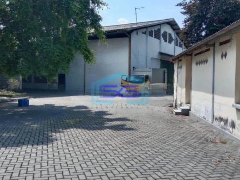 Dijual Gudang Ex Pabrik di Kepatihan Gresik Jawa Timur Luas Tanah 8600m2