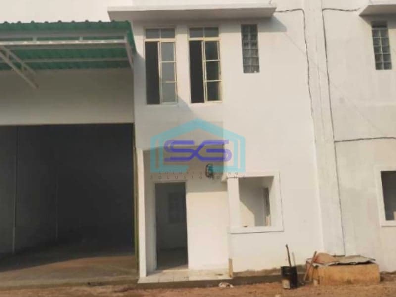 Disewakan Gudang Akses Container 40 Feet Luas Bangunan 306 m² Lokasi Curug Tangerang