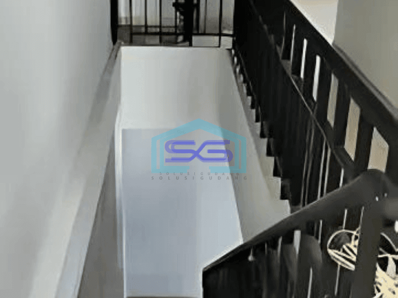 Disewakan Ruko Siap Pakai di Golden Madrid Bsd City Tangerang Selatan