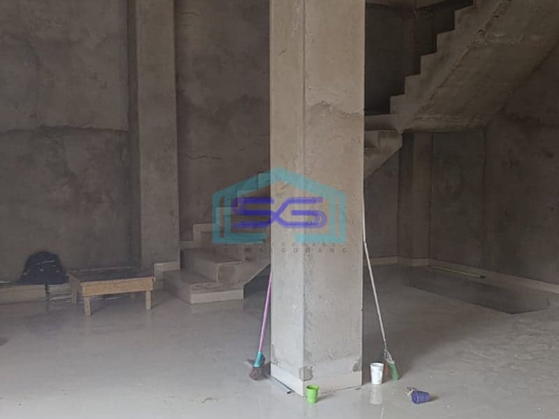 Dijual Ruko Baru Hook di Jalan Kolonel H. Burlian KM 7 Palembang LB 304m2