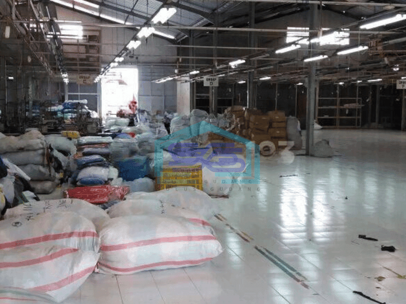 Dijual gudang / pabrik produktif ex garmen siap pakai di jln cibolerang, kopo, bandung selatan