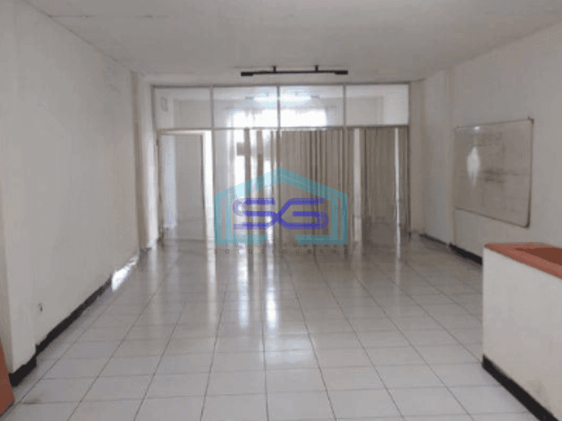 Disewakan Ruko 3 Lantai Lokasi Strategis di Karawaci Tangerang